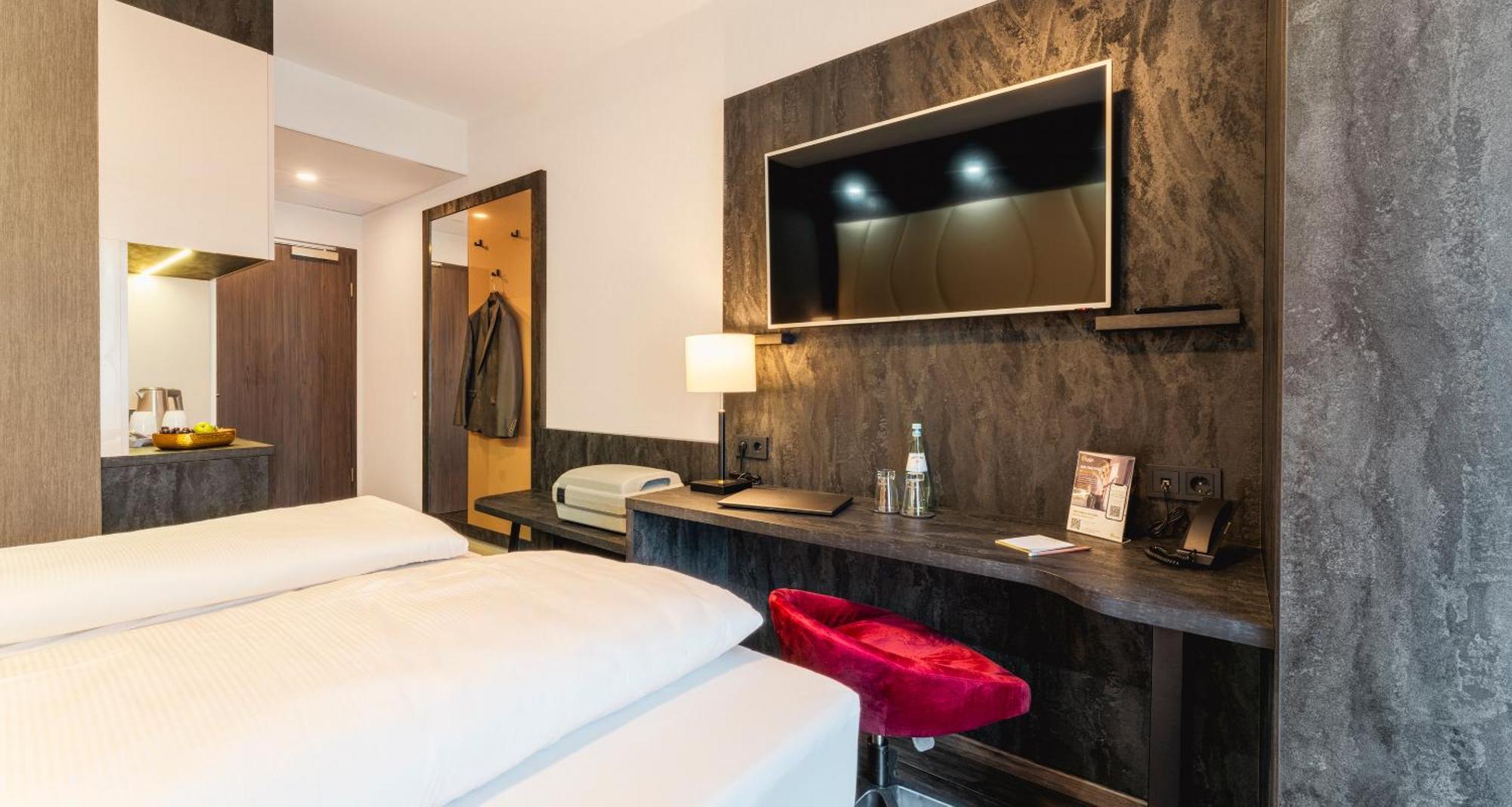 Plaza Inn Реклингхаузен Екстериор снимка