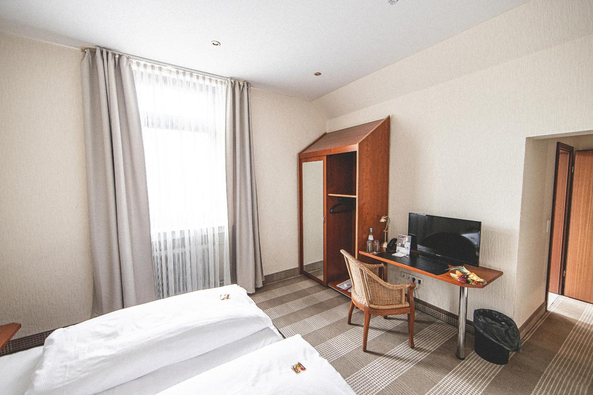 Plaza Inn Реклингхаузен Екстериор снимка