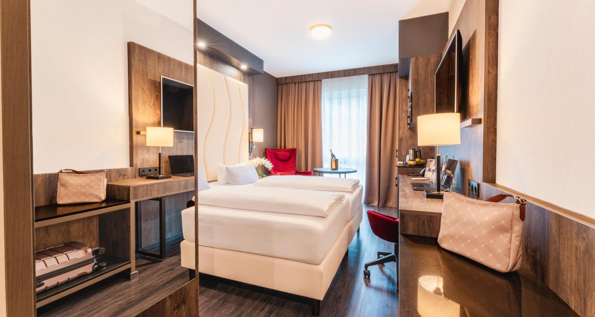 Plaza Inn Реклингхаузен Екстериор снимка